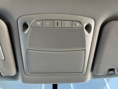 Used 2017 Nissan Rogue SV FWD image 33