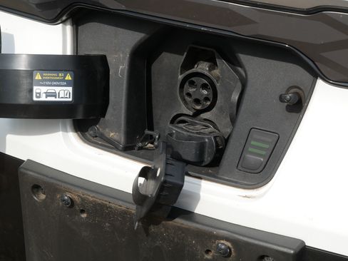 Used 2023 Kia Niro Wave FWD image 35