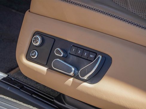 Used 2016 Bentley Continental GT image 36