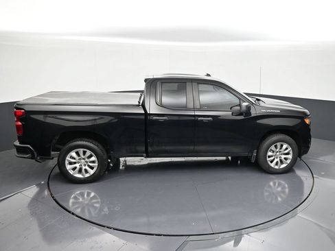Used 2023 Chevrolet Silverado 1500 Custom RWD image 17