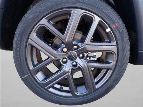 New 2026 Jeep Compass Latitude w/ Sun and Sound Group image 7