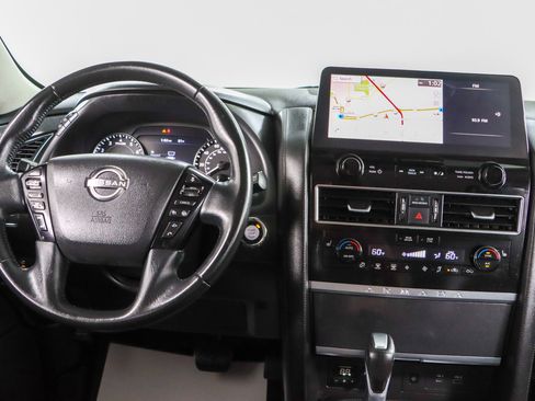 Used 2022 Nissan Armada SV w/ SV Appearance Package RWD image 18