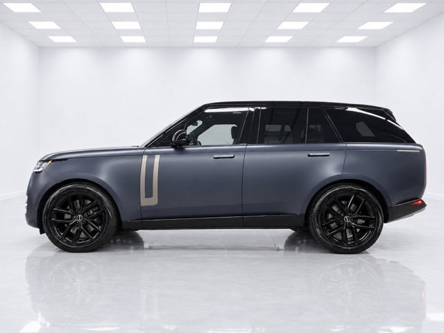 Used 2024 Land Rover Range Rover SE AWD/4WD image 4