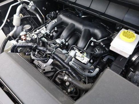 Certified 2025 Nissan Pathfinder SV FWD image 28