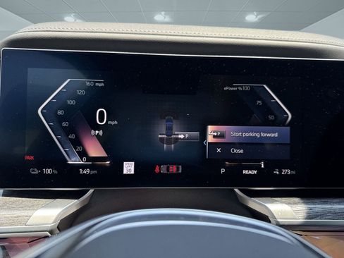 Used 2025 BMW i7 eDrive50 w/ Premium Package image 18