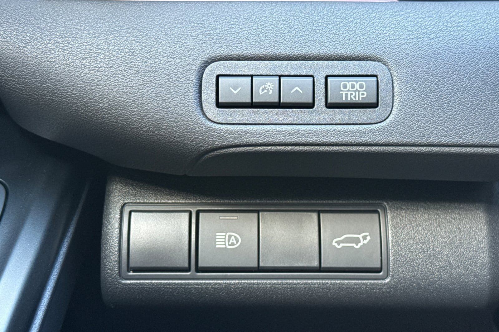 New 2026 Toyota C-HR AWD/4WD image 30