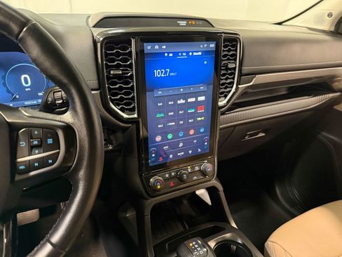 Used 2024 Ford Ranger Lariat w/ FX4 Off-Road Package image 76