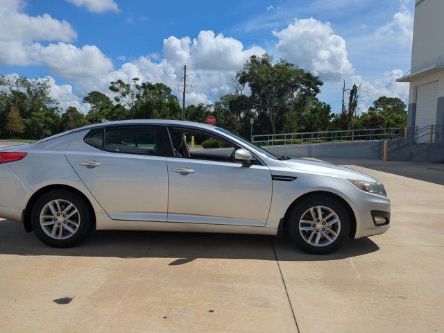 Used 2013 Kia Optima LX FWD image 4