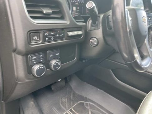 Used 2021 Chevrolet Suburban Premier AWD/4WD image 27