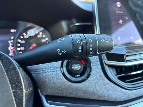 Used 2022 Jeep Compass Latitude image 27