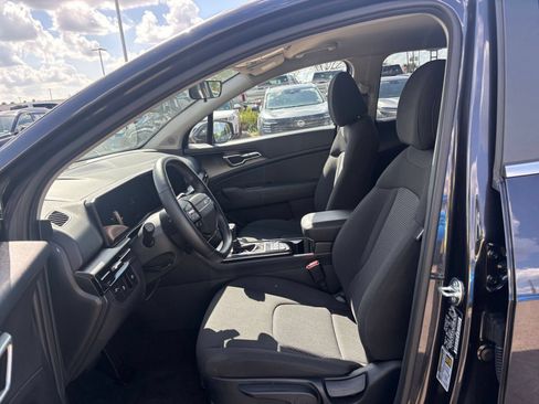 Used 2026 Kia Sportage LX FWD image 26