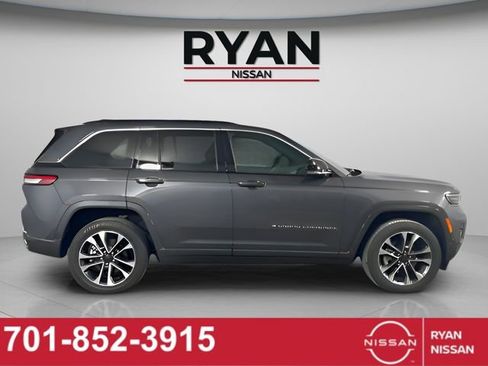 Used 2024 Jeep Grand Cherokee Overland image 4