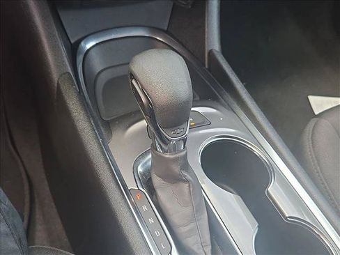 Used 2025 Chevrolet Malibu LT FWD image 10