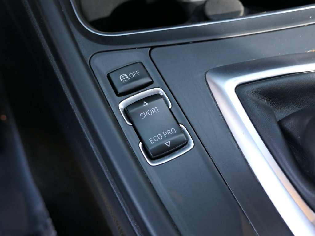 Used 2018 BMW 330i Sedan RWD image 22