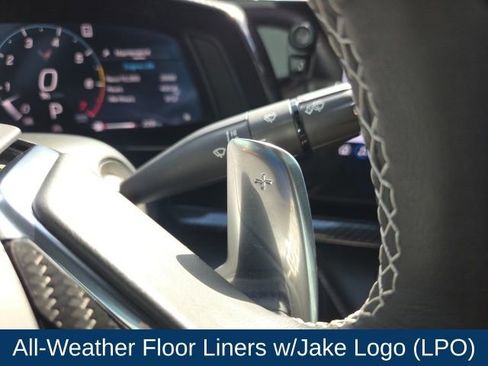 Used 2021 Chevrolet Corvette Stingray Premium Conv w/ Z51 Performance Package image 37