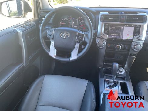 Used 2022 Toyota 4Runner SR5 Premium w/ Moonroof Package AWD/4WD image 32