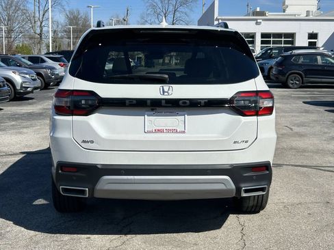 Used 2023 Honda Pilot Elite image 6