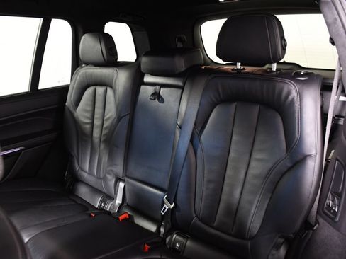 Used 2021 BMW X7 M50i w/ Cold Weather Package AWD/4WD image 28