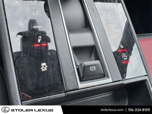 Used 2023 Porsche Macan S image 38