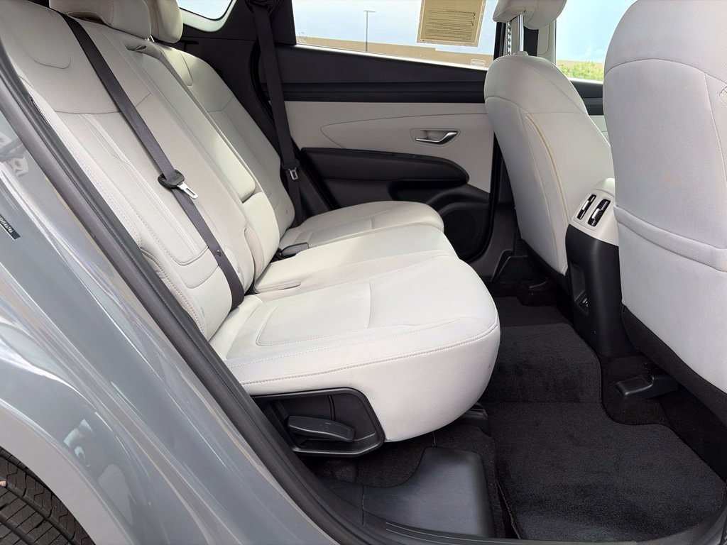 Certified 2025 Hyundai Tucson SEL AWD/4WD image 16