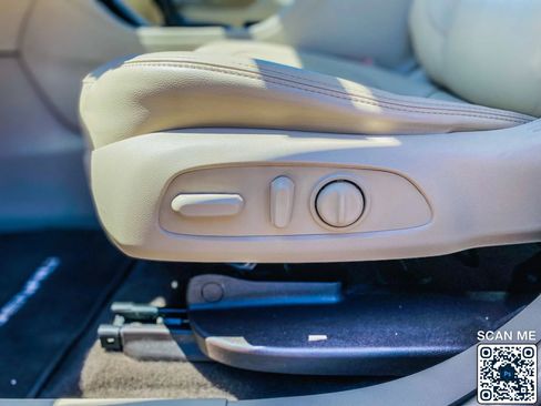 Used 2017 GMC Acadia Denali w/ Technology Package image 18