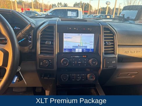 Used 2022 Ford F250 XLT w/ XLT Premium Package image 19
