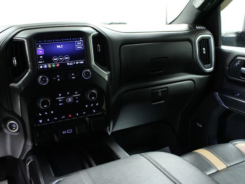 Used 2023 Chevrolet Silverado 2500 LTZ w/ Carhartt Edition image 19