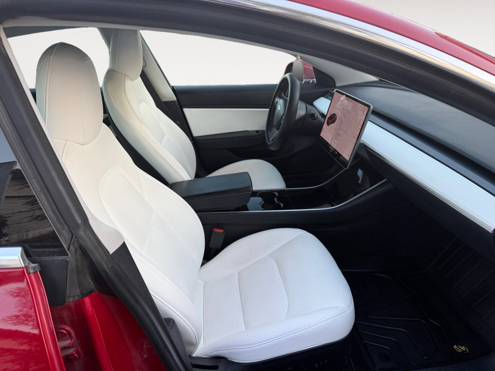Used 2020 Tesla Model 3 Standard Range RWD image 15