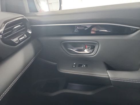 Used 2025 Honda Pilot Touring image 26