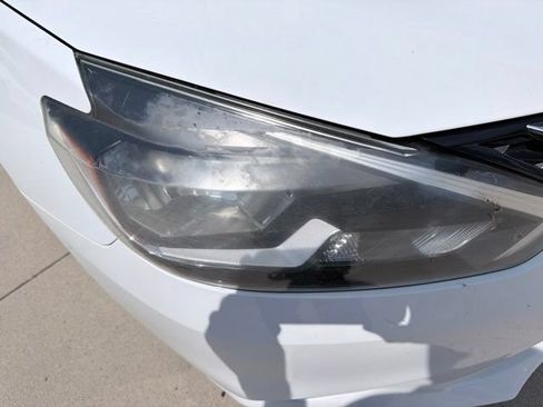 Used 2016 Nissan Sentra SV FWD image 7
