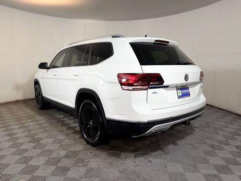 Used 2018 Volkswagen Atlas SEL AWD/4WD image 4