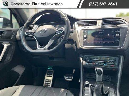 Used 2023 Volkswagen Tiguan SE R-Line AWD/4WD image 30