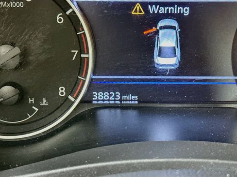 Used 2025 Nissan Altima 2.5 SV FWD image 18