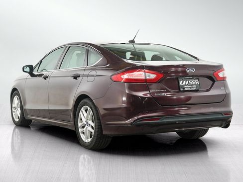 Used 2013 Ford Fusion SE FWD image 3