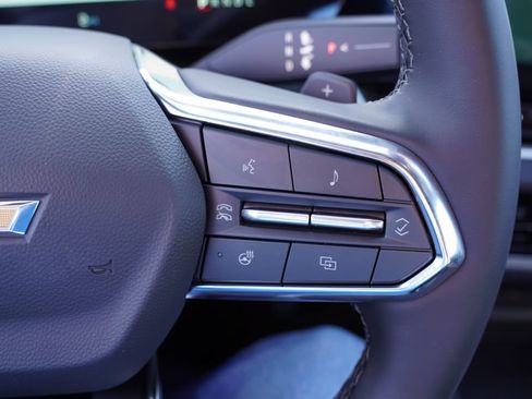 New 2026 Chevrolet Equinox LT w/ Safety and Technology Package FWD image 13