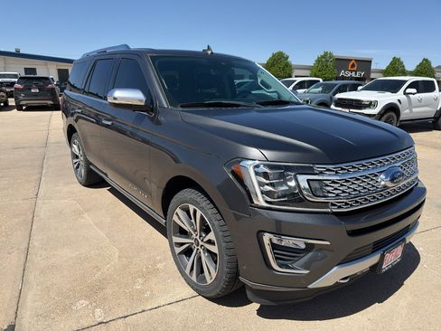 Used 2020 Ford Expedition Platinum AWD/4WD image 3