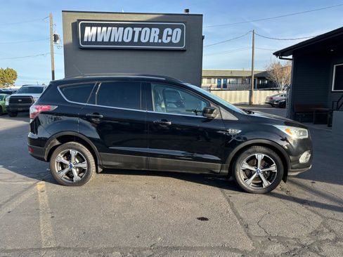 Used 2017 Ford Escape SE w/ SE Leather Comfort Package image 3