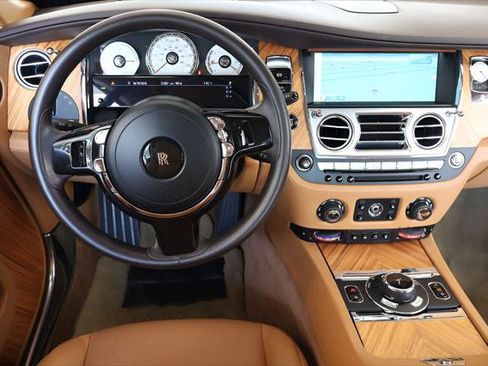 Certified 2016 Rolls-Royce Wraith RWD image 27