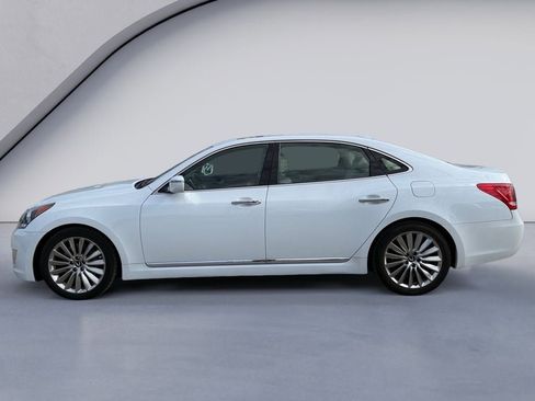 Used 2014 Hyundai Equus Signature image 2