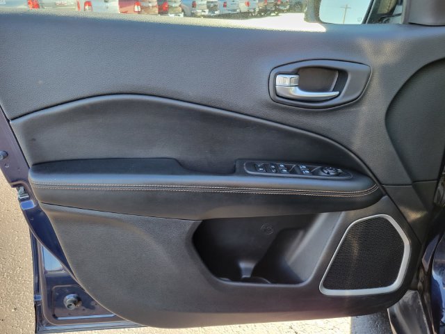 Used 2019 Jeep Compass Limited AWD/4WD image 21