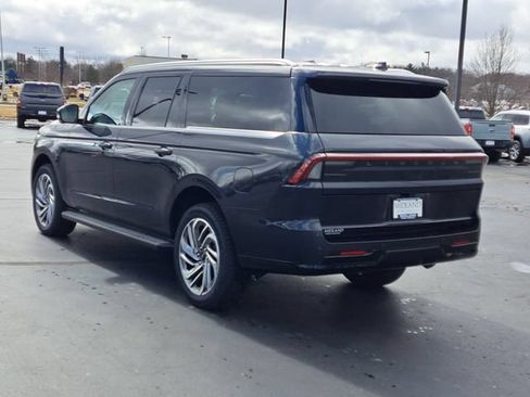 New 2026 Lincoln Navigator L Premier AWD/4WD image 29