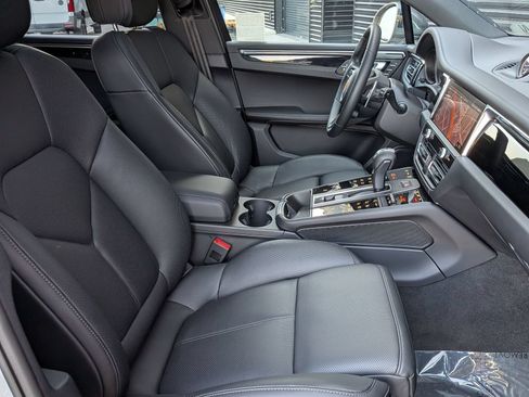 Certified 2026 Porsche Macan Turbo AWD/4WD image 26