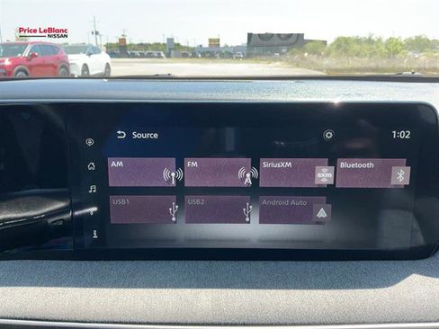 Used 2025 Nissan Kicks SV image 16