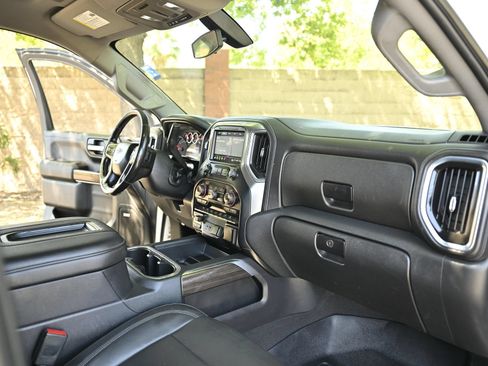 Used 2019 Chevrolet Silverado 1500 LT Trail Boss AWD/4WD image 19