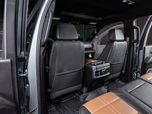 Used 2025 Chevrolet Silverado 2500 High Country w/ Technology Package image 34