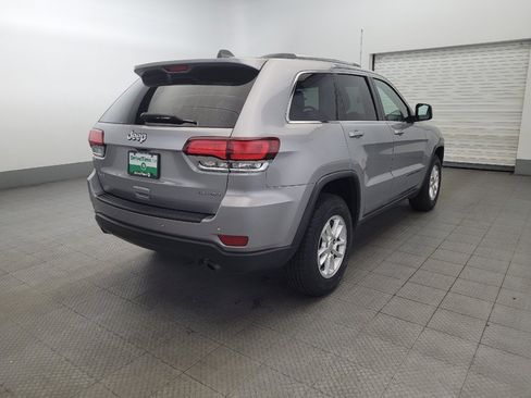 Used 2020 Jeep Grand Cherokee Laredo AWD/4WD image 9