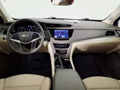Used 2021 Cadillac XT5 Premium Luxury FWD image 14