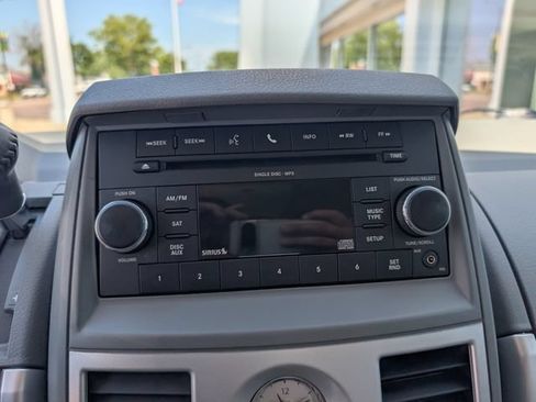 Used 2010 Chrysler Town & Country Touring w/ Family Value Group FWD image 15