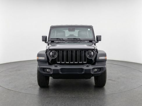 Used 2025 Jeep Wrangler Unlimited Sport AWD/4WD image 2