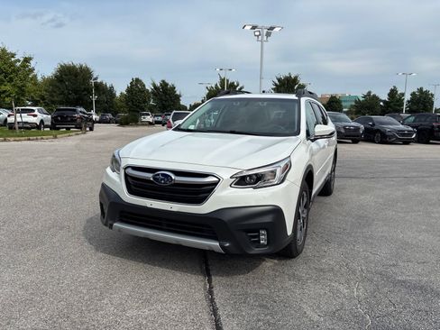 Used 2022 Subaru Outback Limited XT AWD/4WD image 4